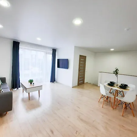Ella - Sviesu. Stilinga. Jauku. Apartamento