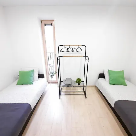 Ella - Sviesu. Stilinga. Jauku.