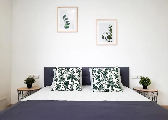 Ella - Sviesu. Stilinga. Jauku. דירה *